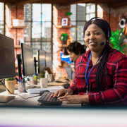 Picture of a woman who works with technology